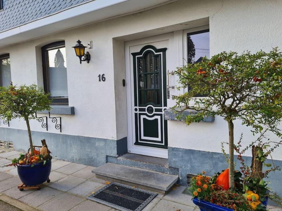 Haus Paesch Nahe See Mit Beheiztem Whirlpool/Sauna Butgenbach Dış mekan fotoğraf