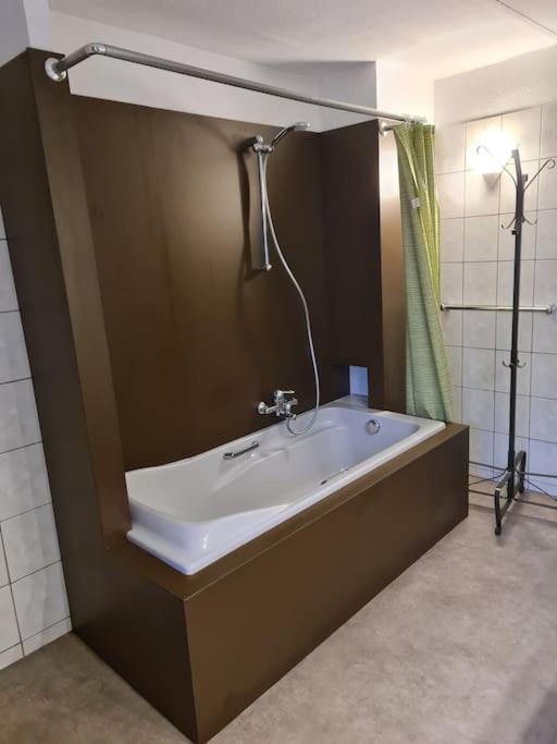 Haus Paesch Nahe See Mit Beheiztem Whirlpool/Sauna Butgenbach Dış mekan fotoğraf